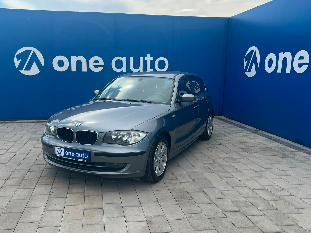 BMW 1 Series   - 2009